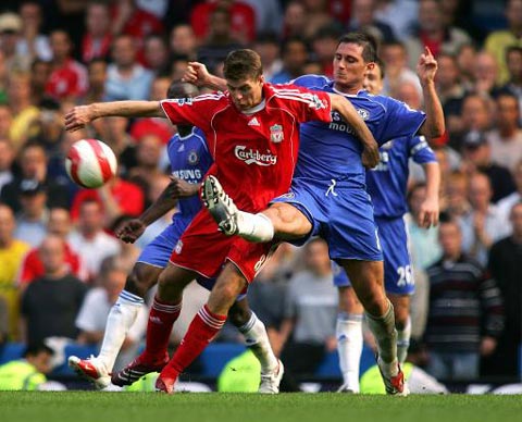 更是战术执 更是战术执